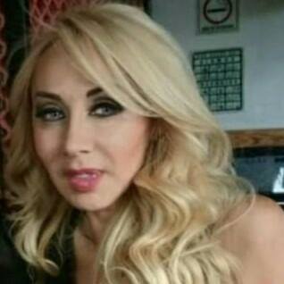 Sandy Aguilera Conductora