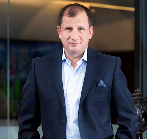 MKF (Marco Sifuentes)